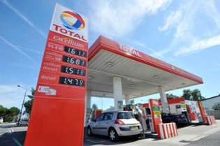 Car rental fuel policy at Toulouse Airport, France